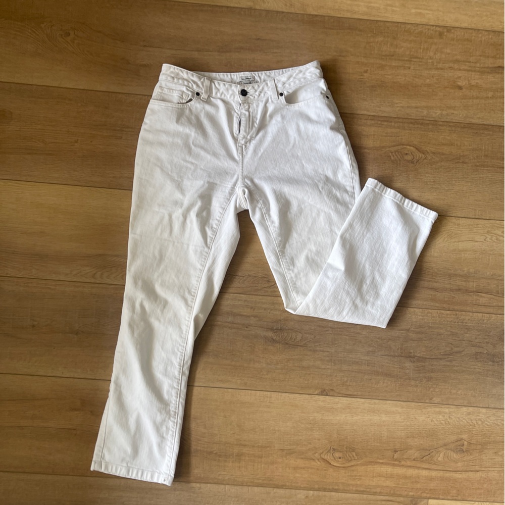 LL Bean TrueShape white relax fit jeans